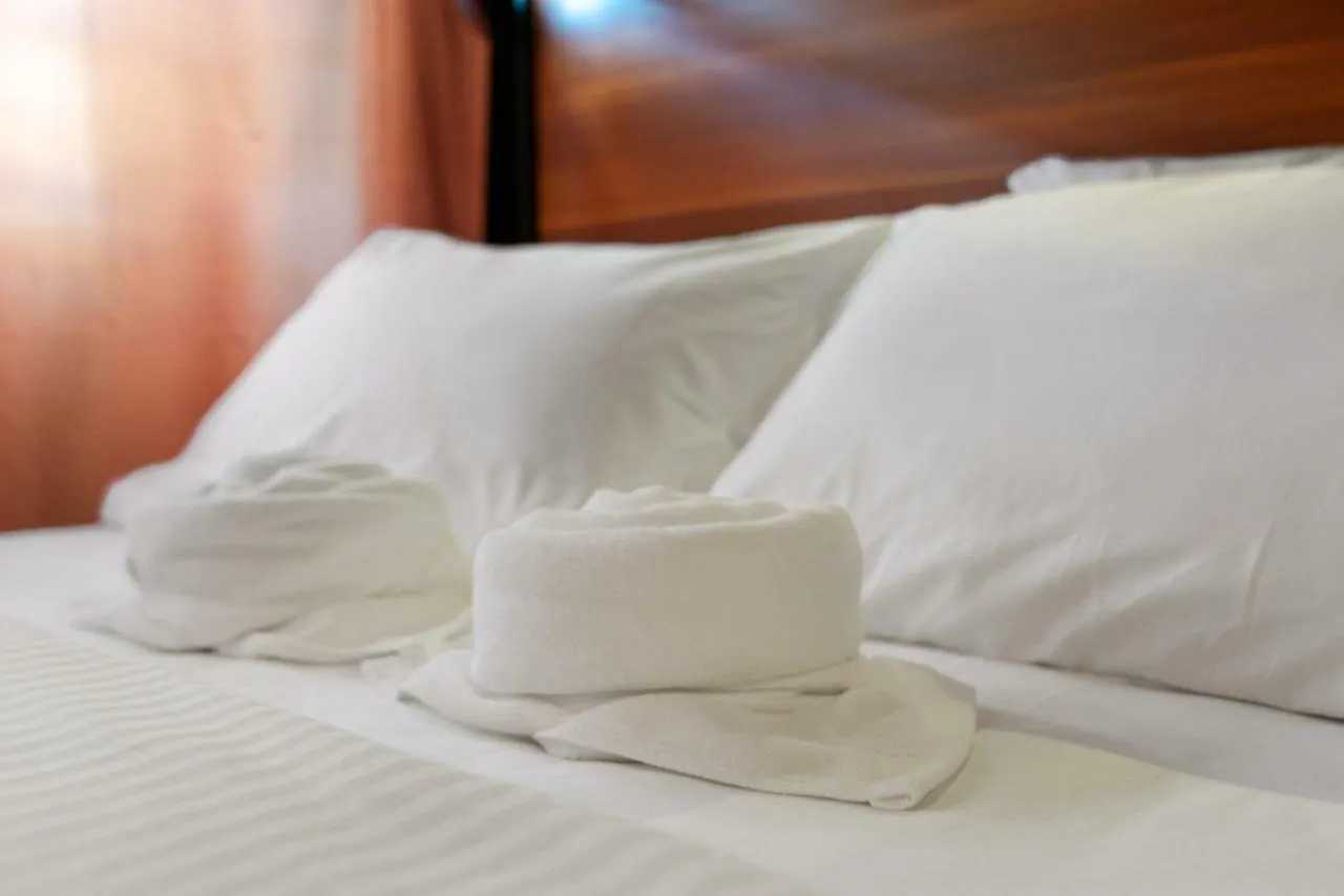 7 Wonders Hostel At Upper Dickson Singapore