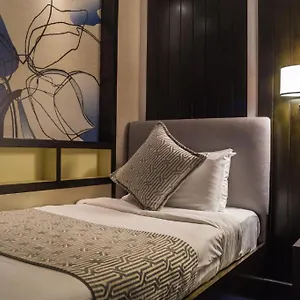 3* Hotel Ambassador Transit Lounge Terminal 2